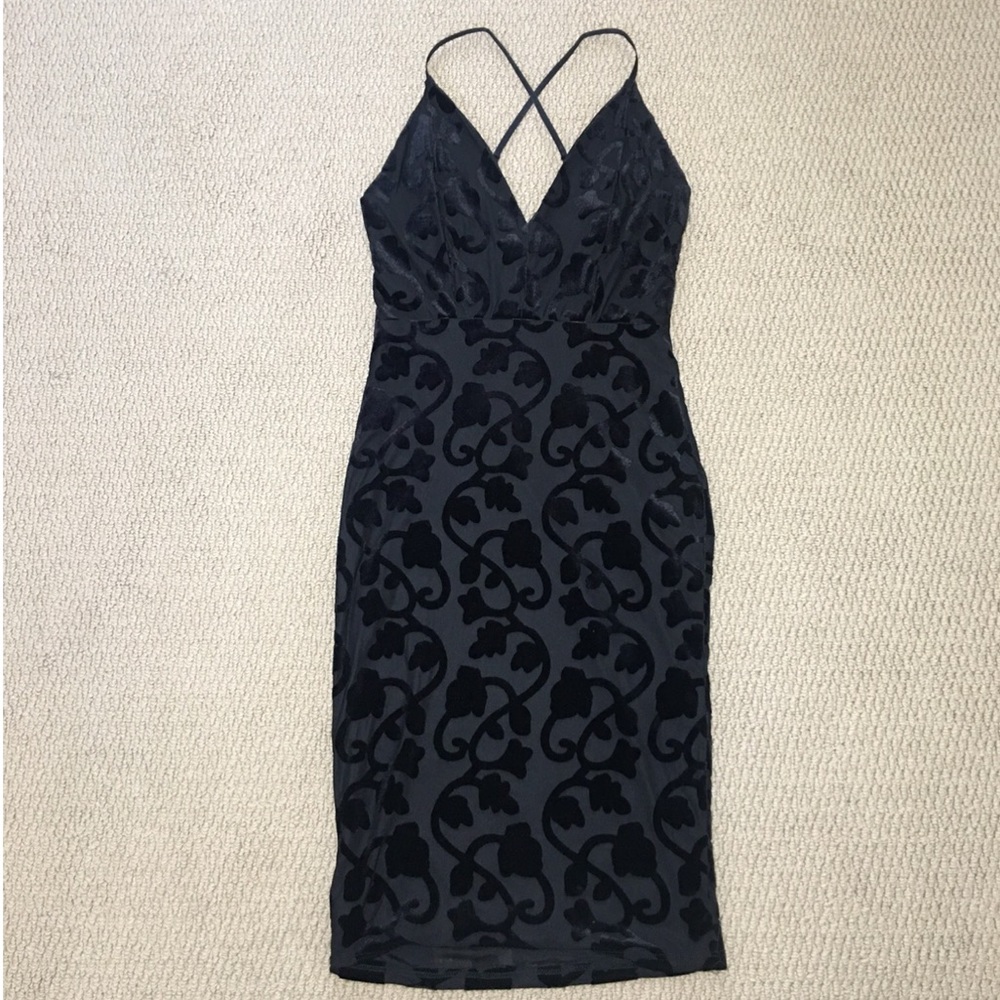 🖤Velvet Halter Dress🖤